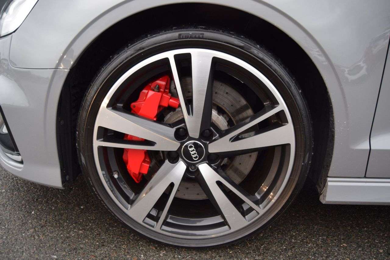 2018 AUDI RS3 2018 AUDI RS3