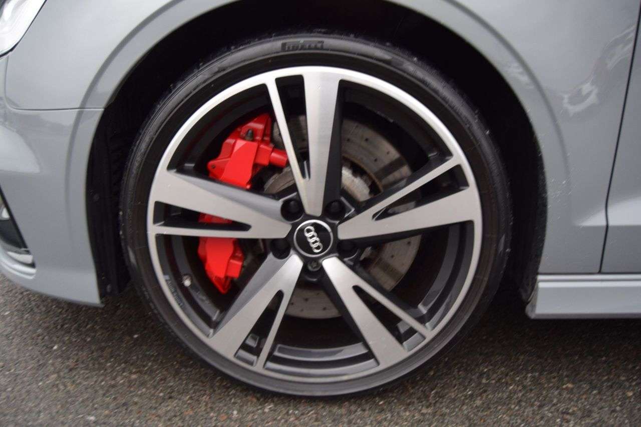 2018 AUDI RS3 2018 AUDI RS3