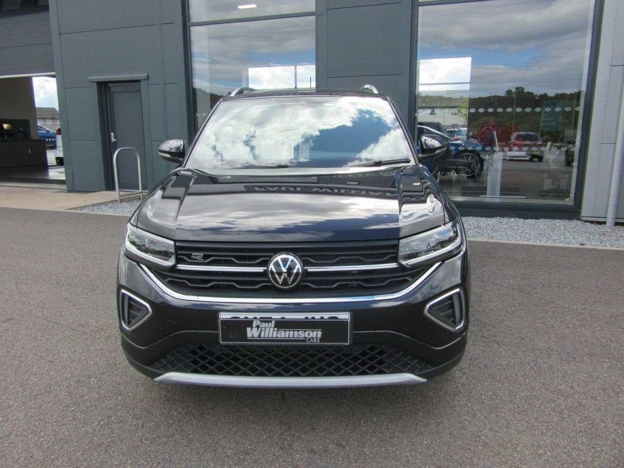 A 2024 VOLKSWAGEN T-CROSS 1.5 TSI EVO R-Line SUV 5dr Petrol DSG Euro 6 (s/s) (150 ps) A 2024 VOLKSWAGEN T-CROSS 1.5 TSI EVO R-Line SUV 5dr Petrol DSG Euro 6 (s/s) (150 ps)