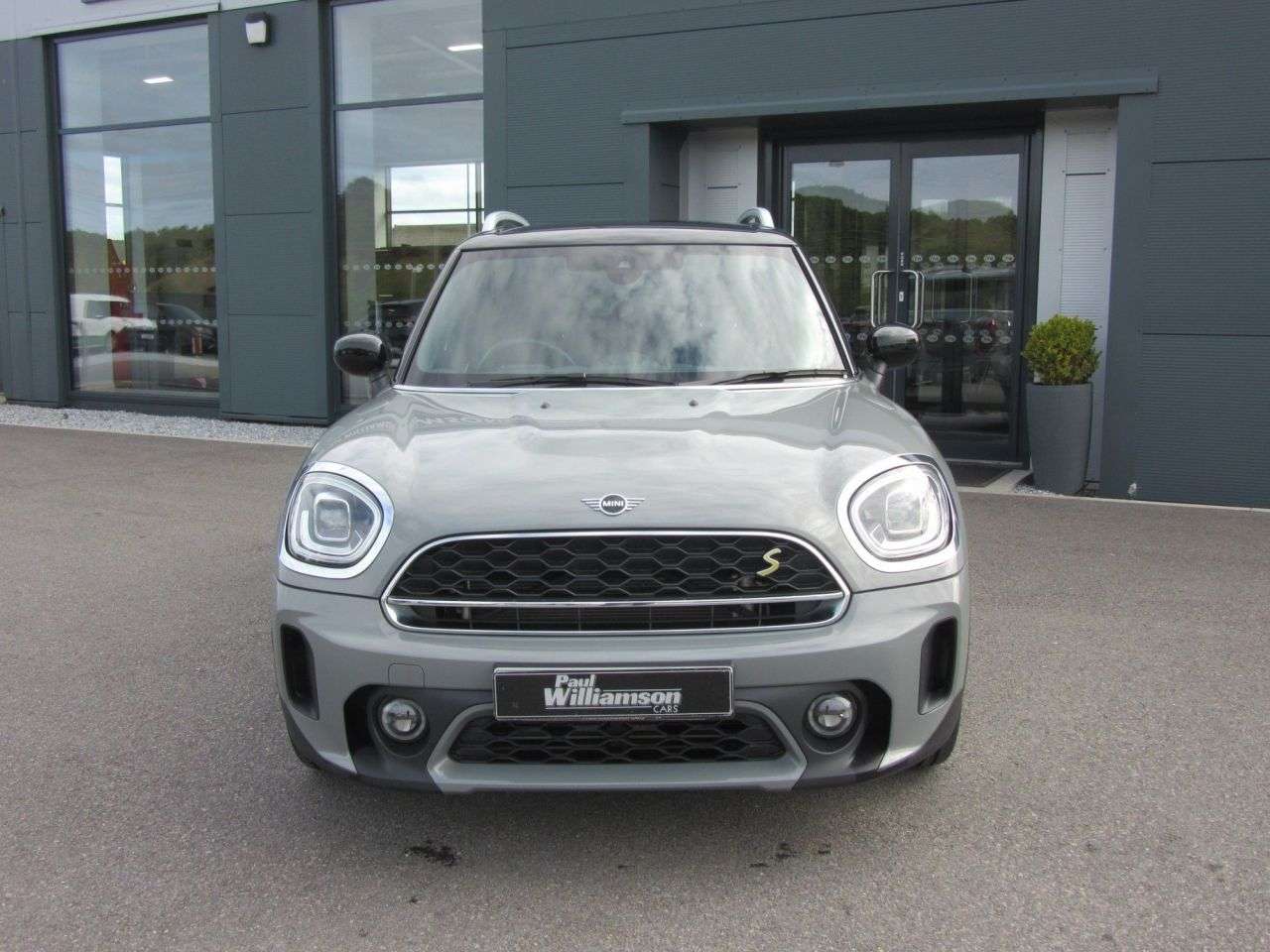 A 2022 MINI COUNTRYMAN 1.5 10kWh Cooper SE Exclusive SUV 5dr Petrol Plug-in Hybrid Auto ALL4 Euro A 2022 MINI COUNTRYMAN 1.5 10kWh Cooper SE Exclusive SUV 5dr Petrol Plug-in Hybrid Auto ALL4 Euro