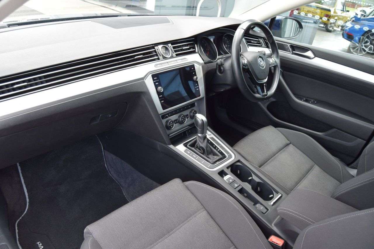 2019 VOLKSWAGEN PASSAT 2019 VOLKSWAGEN PASSAT