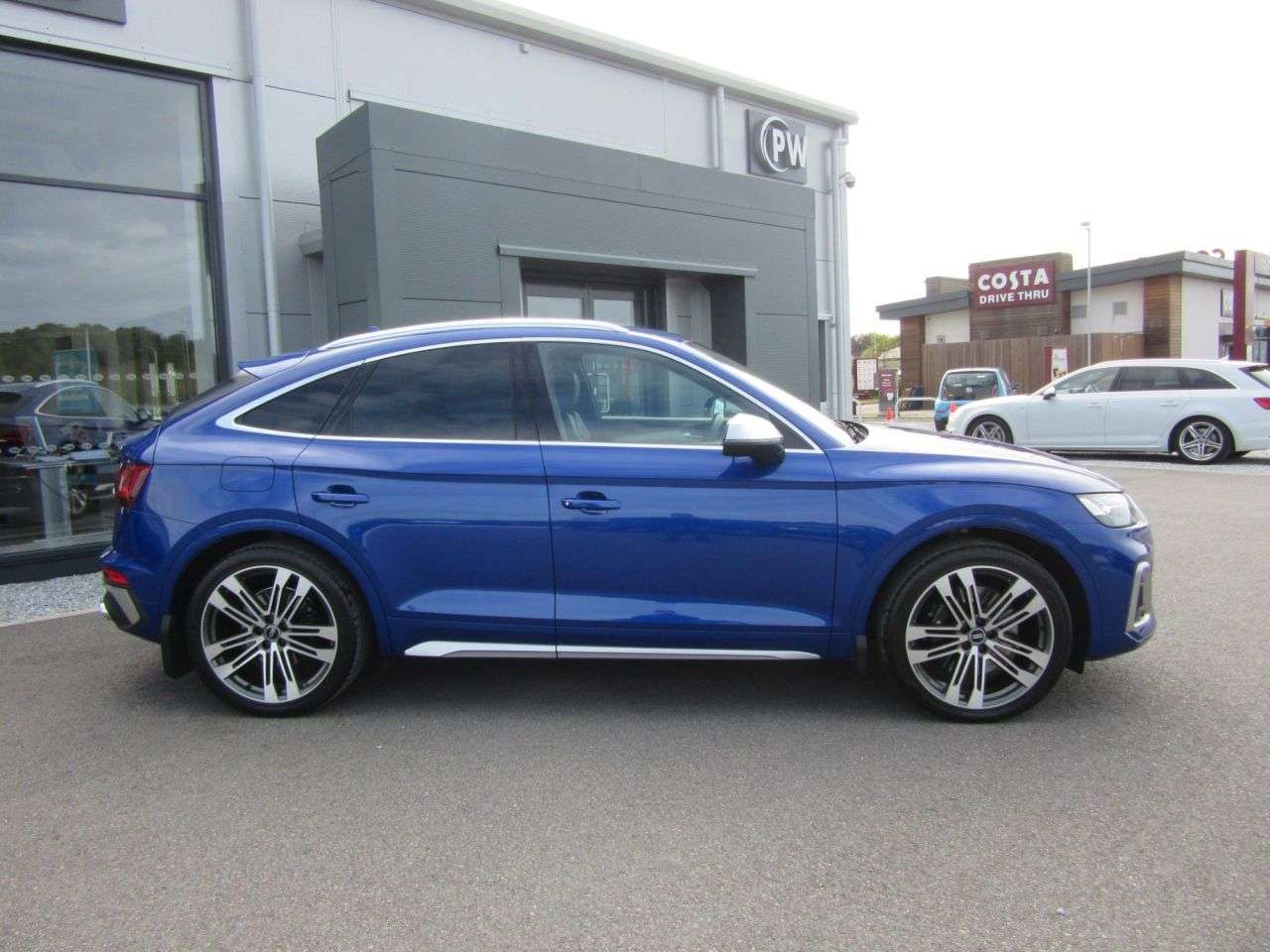 A 2021 AUDI SQ5 3.0 TDI V6 Sportback 5dr Diesel Tiptronic quattro Euro 6 (s/s) (341 ps) A 2021 AUDI SQ5 3.0 TDI V6 Sportback 5dr Diesel Tiptronic quattro Euro 6 (s/s) (341 ps)