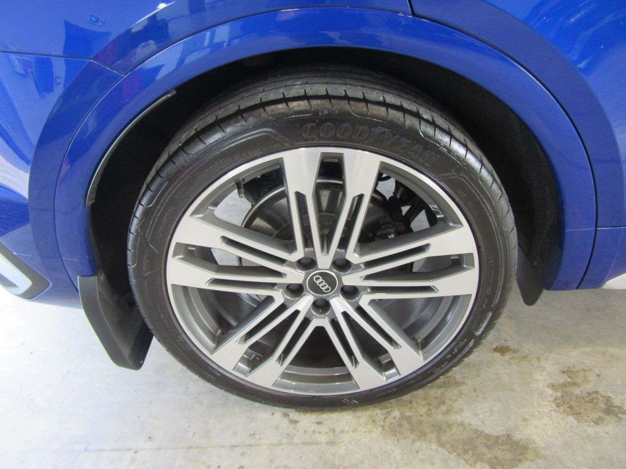 2021 AUDI SQ5 2021 AUDI SQ5