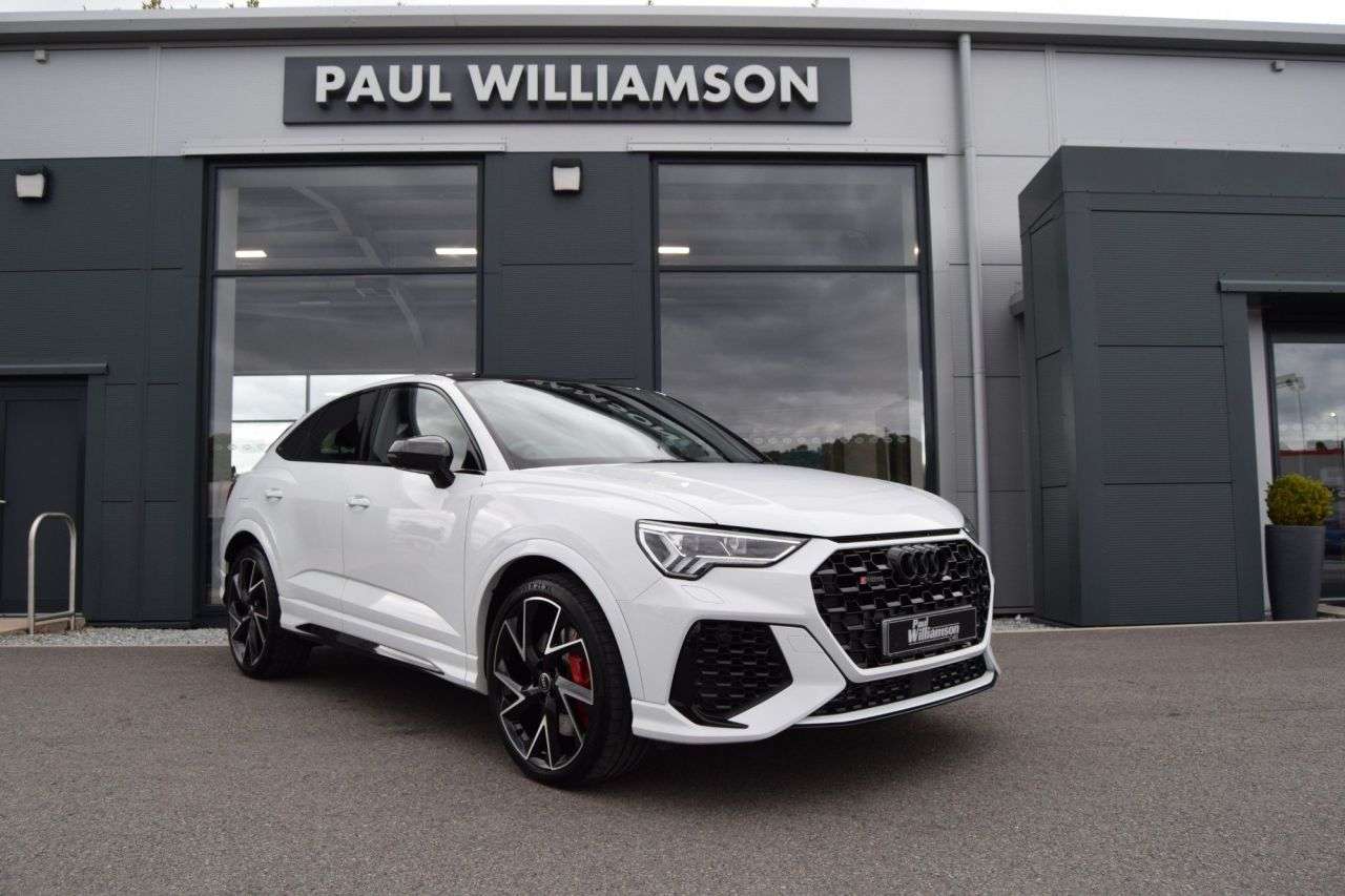 A 2022 AUDI RS Q3 2.5 TFSI Vorsprung Sportback 5dr Petrol S Tronic quattro Euro 6 (s/s) (400 A 2022 AUDI RS Q3 2.5 TFSI Vorsprung Sportback 5dr Petrol S Tronic quattro Euro 6 (s/s) (400