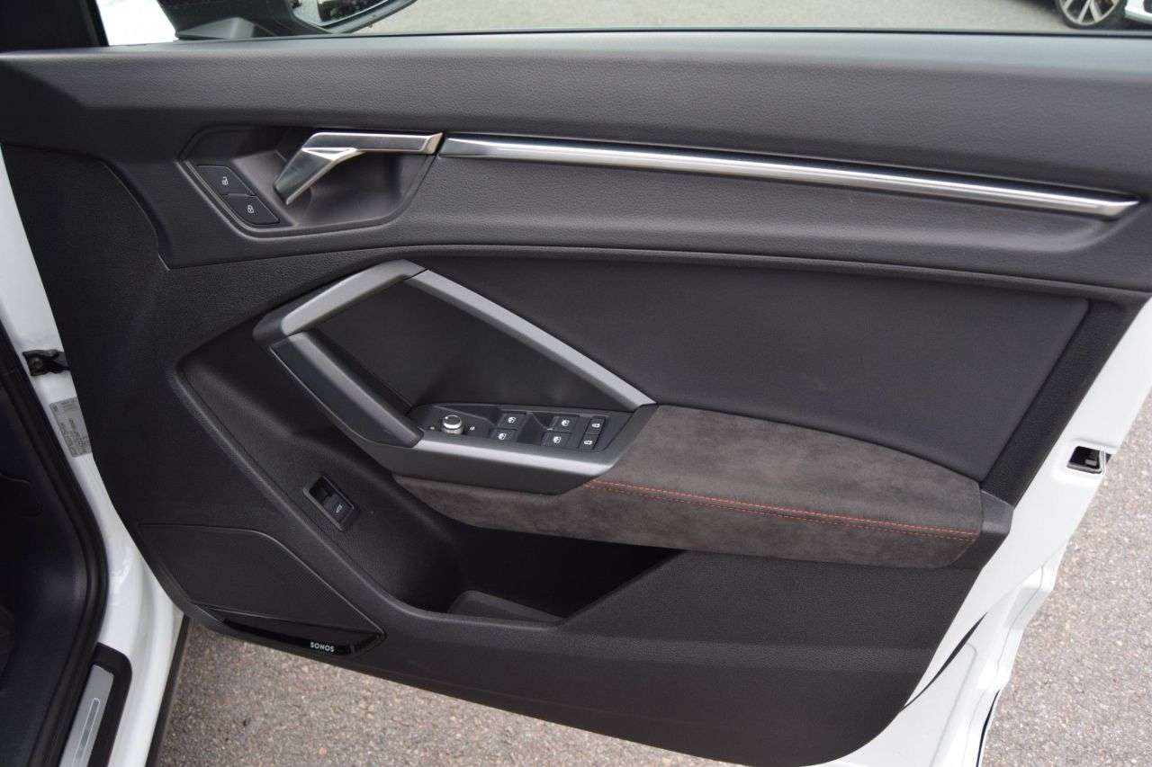 2022 AUDI RS Q3 2022 AUDI RS Q3