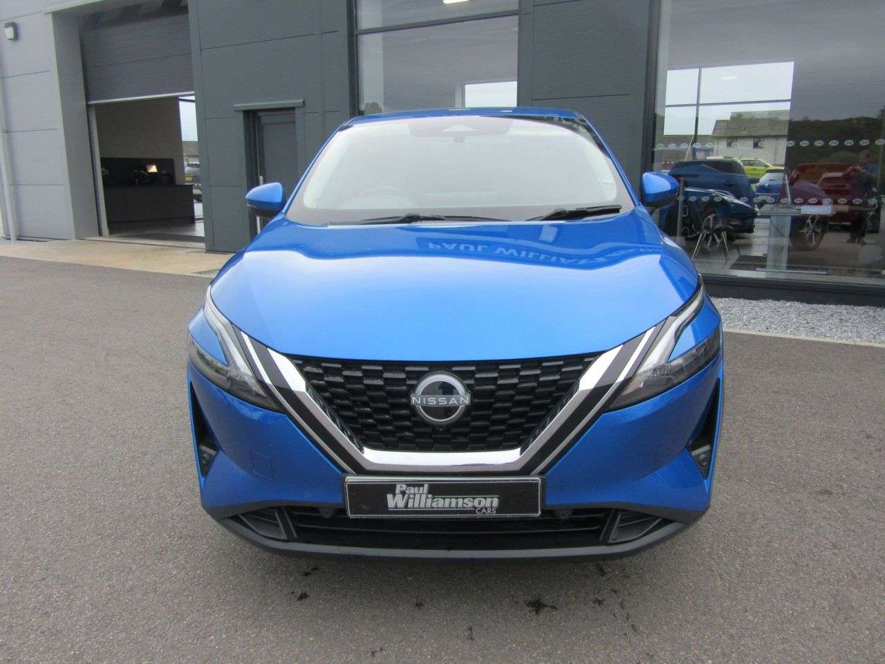 A 2022 NISSAN QASHQAI 1.3 DIG-T MHEV N-Connecta SUV 5dr Petrol Hybrid Manual Euro 6 (s/s) (140 ps A 2022 NISSAN QASHQAI 1.3 DIG-T MHEV N-Connecta SUV 5dr Petrol Hybrid Manual Euro 6 (s/s) (140 ps