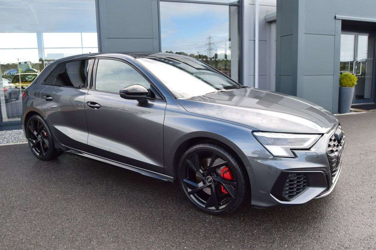 A 2019 AUDI S3 2.0 TFSI Black Edition Sportback 5dr Petrol S Tronic quattro Euro 6 (s/s) ( A 2019 AUDI S3 2.0 TFSI Black Edition Sportback 5dr Petrol S Tronic quattro Euro 6 (s/s) (