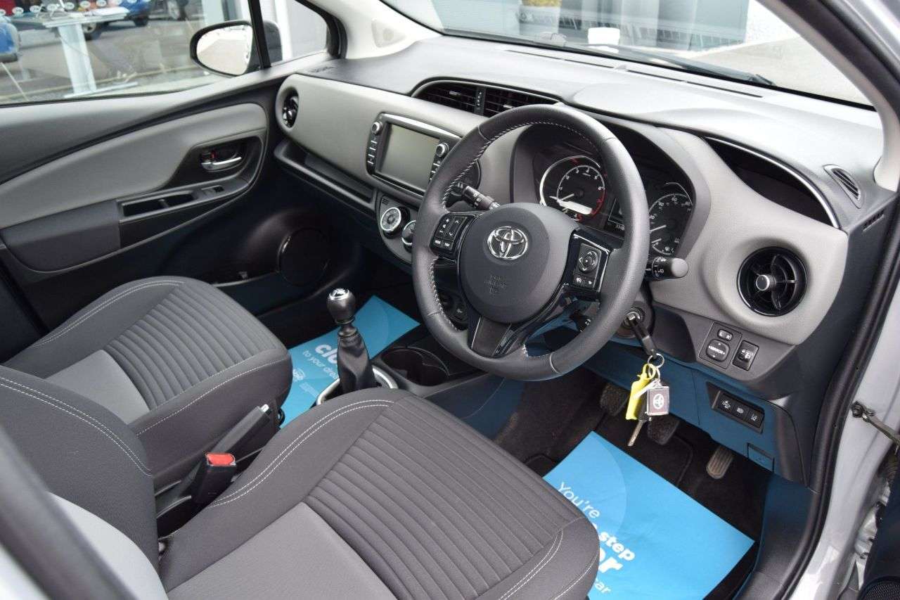 2019 TOYOTA YARIS 2019 TOYOTA YARIS