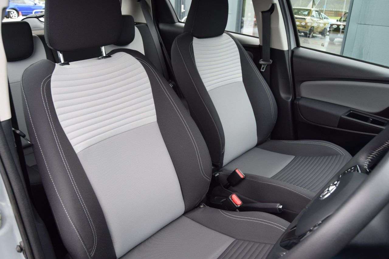 2019 TOYOTA YARIS 2019 TOYOTA YARIS