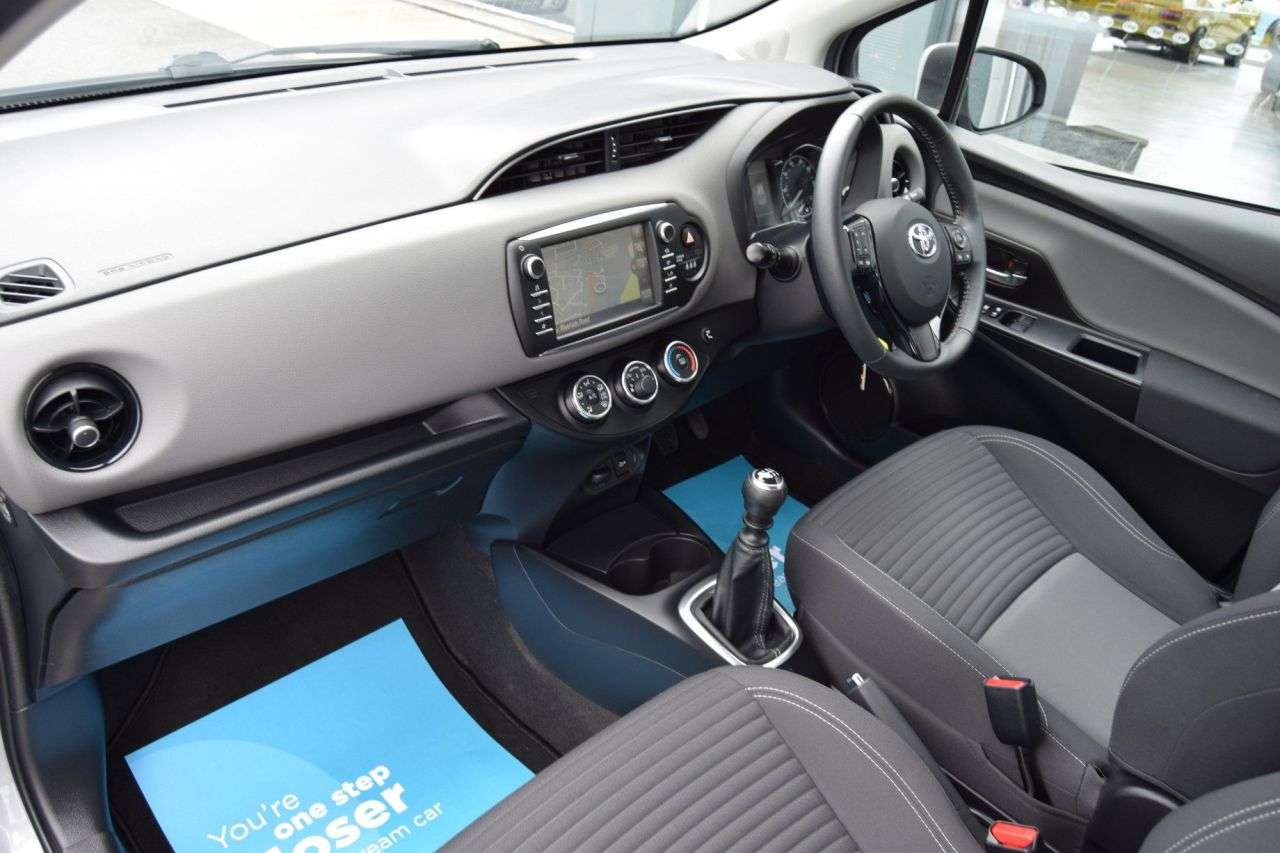 2019 TOYOTA YARIS 2019 TOYOTA YARIS