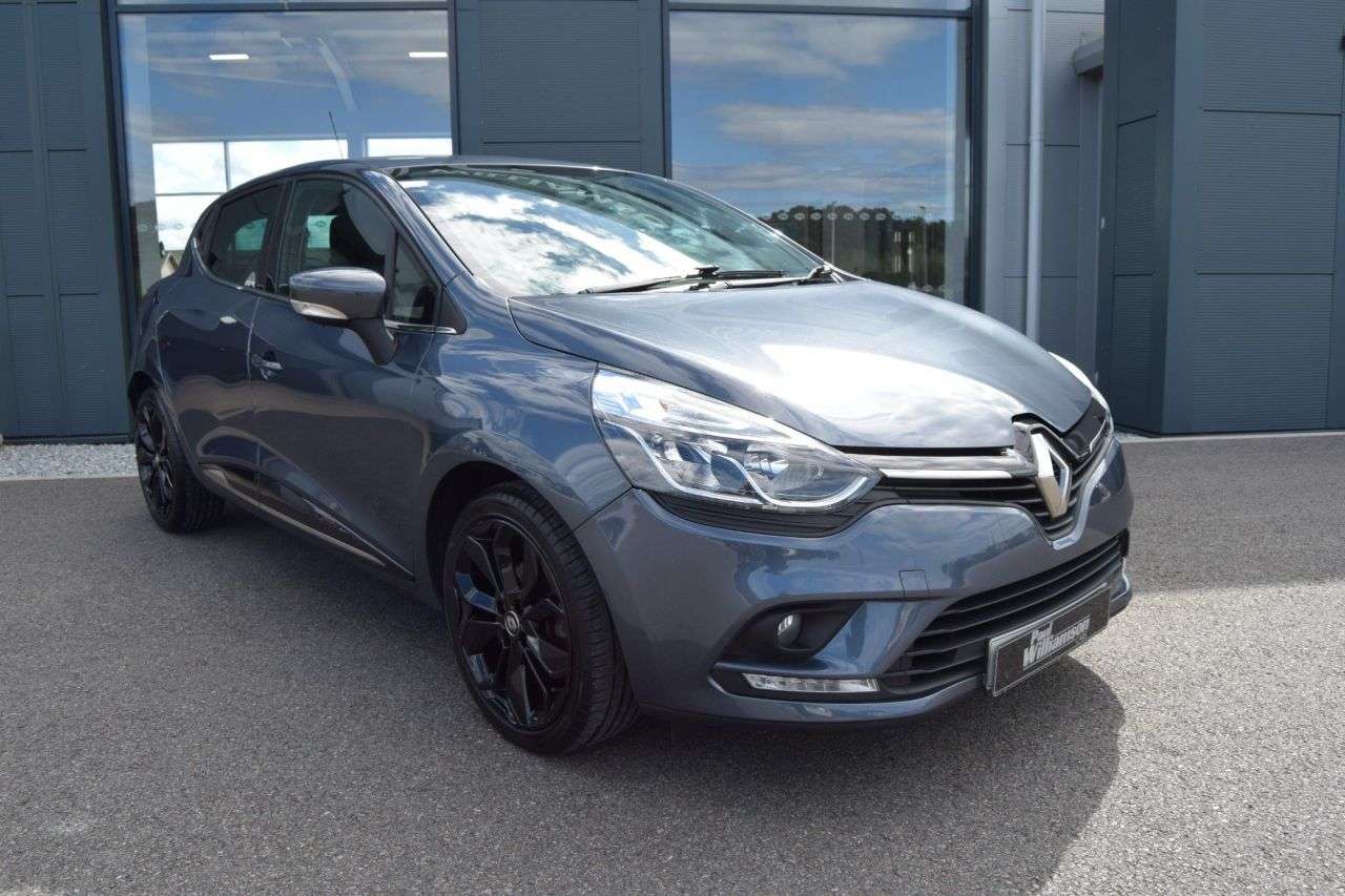 A 2019 RENAULT CLIO 0.9 TCe Iconic Hatchback 5dr Petrol Manual Euro 6 (s/s) (75 ps) A 2019 RENAULT CLIO 0.9 TCe Iconic Hatchback 5dr Petrol Manual Euro 6 (s/s) (75 ps)