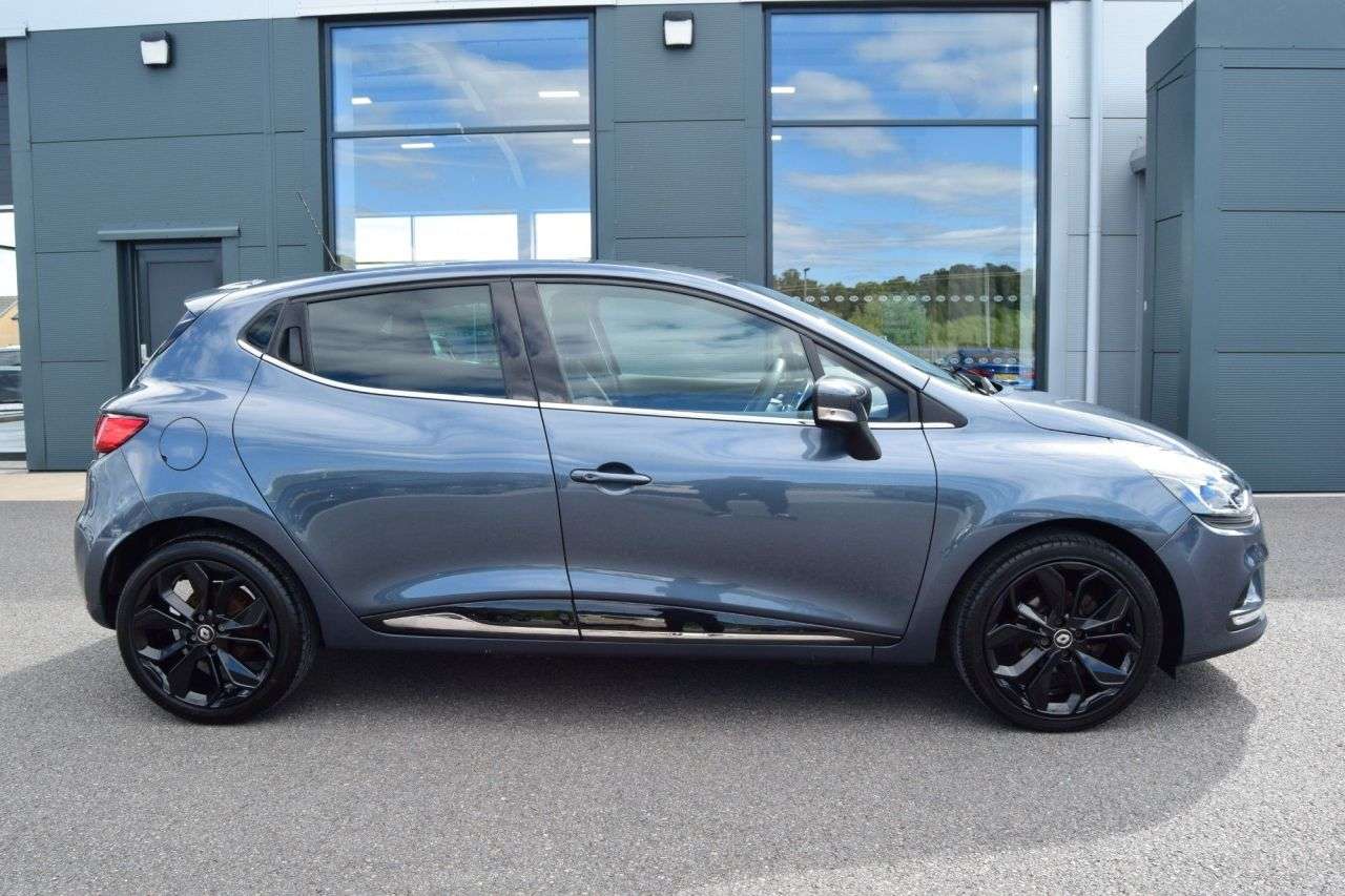2019 RENAULT CLIO 2019 RENAULT CLIO