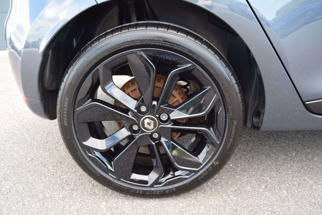 2019 RENAULT CLIO 2019 RENAULT CLIO