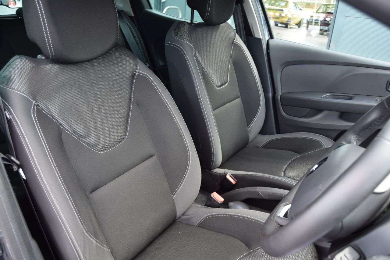 2019 RENAULT CLIO 2019 RENAULT CLIO