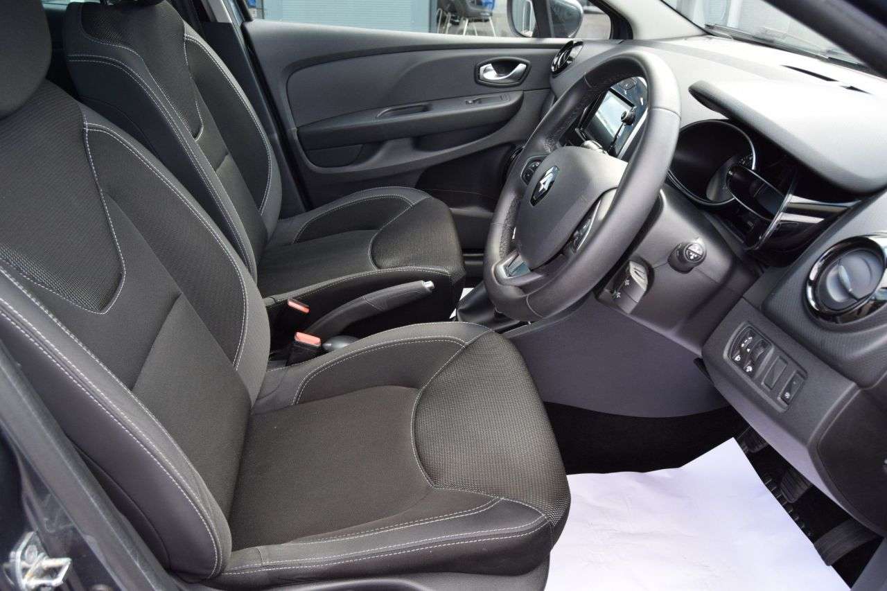 2019 RENAULT CLIO 2019 RENAULT CLIO