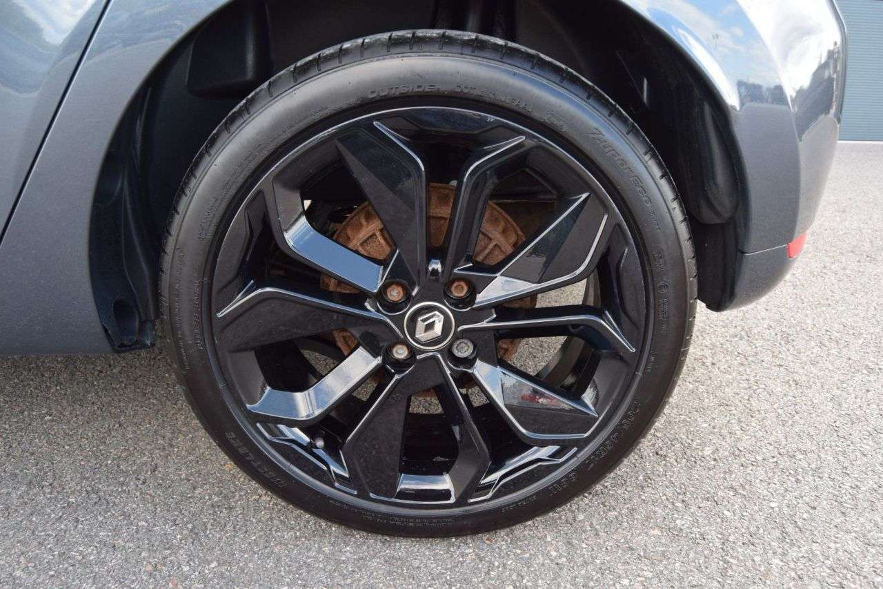 2019 RENAULT CLIO 2019 RENAULT CLIO
