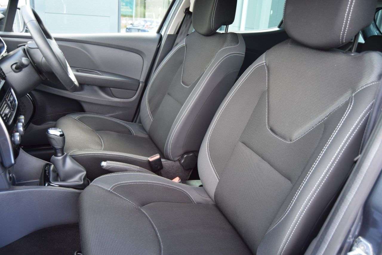 2019 RENAULT CLIO 2019 RENAULT CLIO