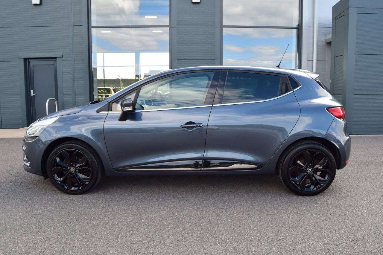2019 RENAULT CLIO 2019 RENAULT CLIO