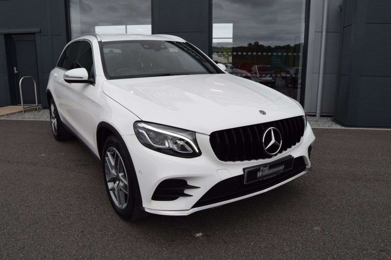 A 2018 MERCEDES-BENZ GLC 2.1 GLC220d AMG Line SUV 5dr Diesel G-Tronic 4MATIC Euro 6 (s/s) (170 ps) A 2018 MERCEDES-BENZ GLC 2.1 GLC220d AMG Line SUV 5dr Diesel G-Tronic 4MATIC Euro 6 (s/s) (170 ps)