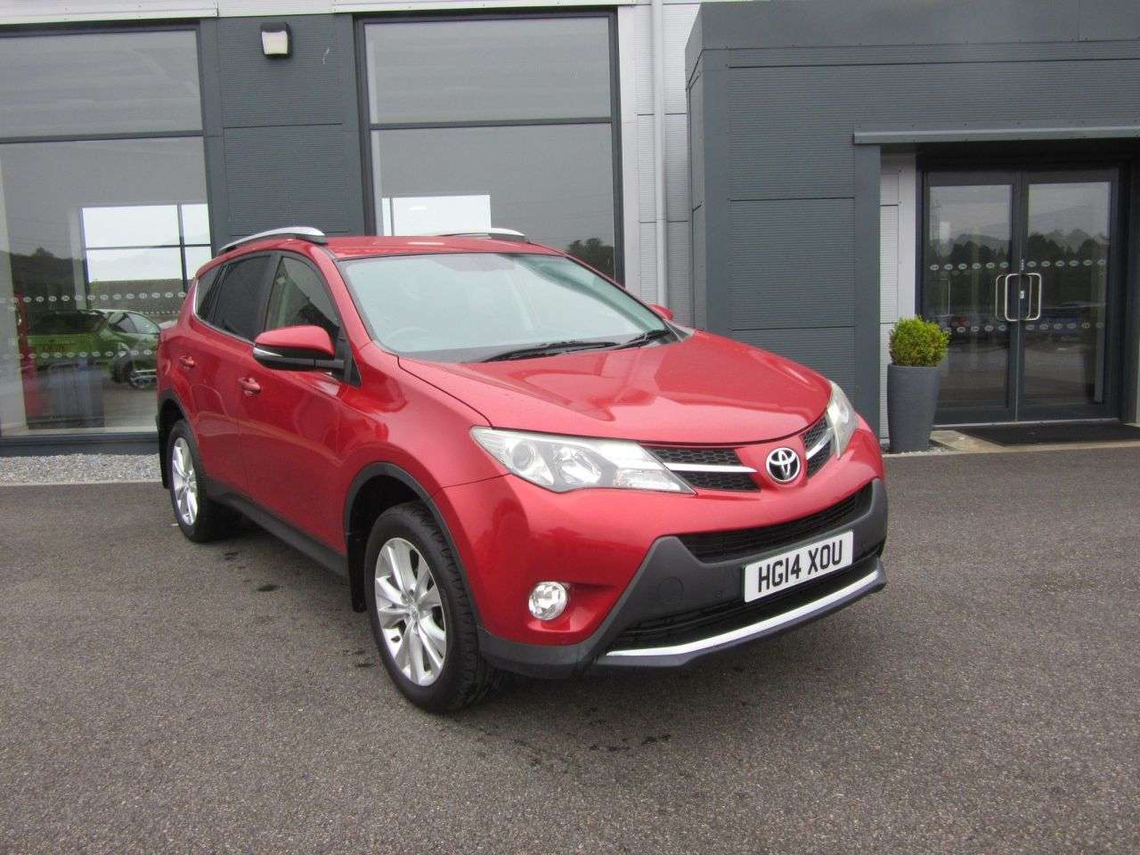 A 2014 TOYOTA RAV4 2.0 V-Matic Invincible SUV 5dr Petrol AUTOMATIC 4WD Euro 5 (151 ps) A 2014 TOYOTA RAV4 2.0 V-Matic Invincible SUV 5dr Petrol AUTOMATIC 4WD Euro 5 (151 ps)