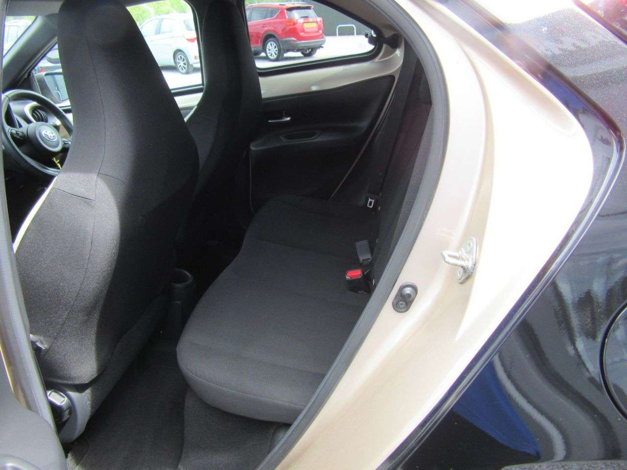 2022 TOYOTA AYGO X 2022 TOYOTA AYGO X