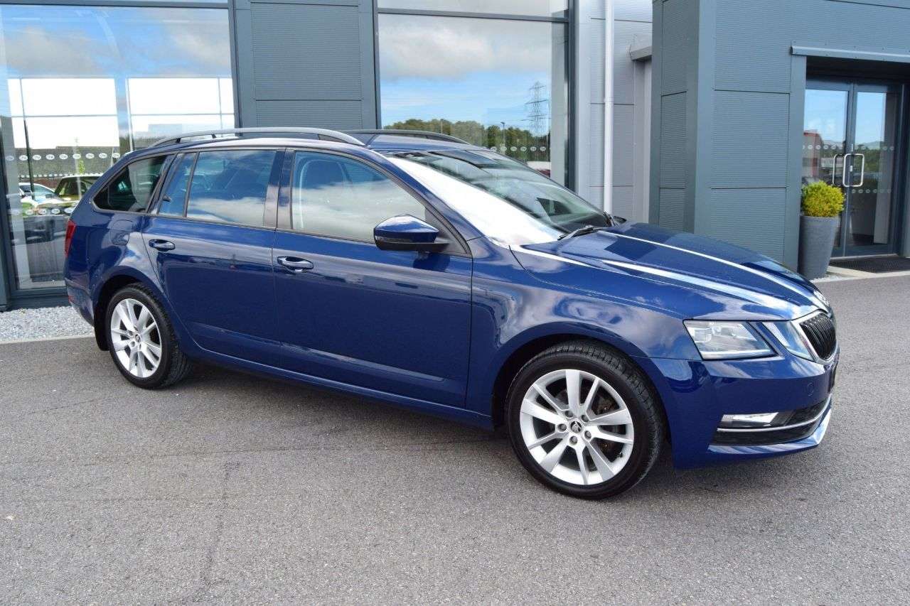 A 2017 SKODA OCTAVIA 1.4 TSI SE L Estate 5dr Petrol Manual Euro 6 (s/s) (150 ps) A 2017 SKODA OCTAVIA 1.4 TSI SE L Estate 5dr Petrol Manual Euro 6 (s/s) (150 ps)