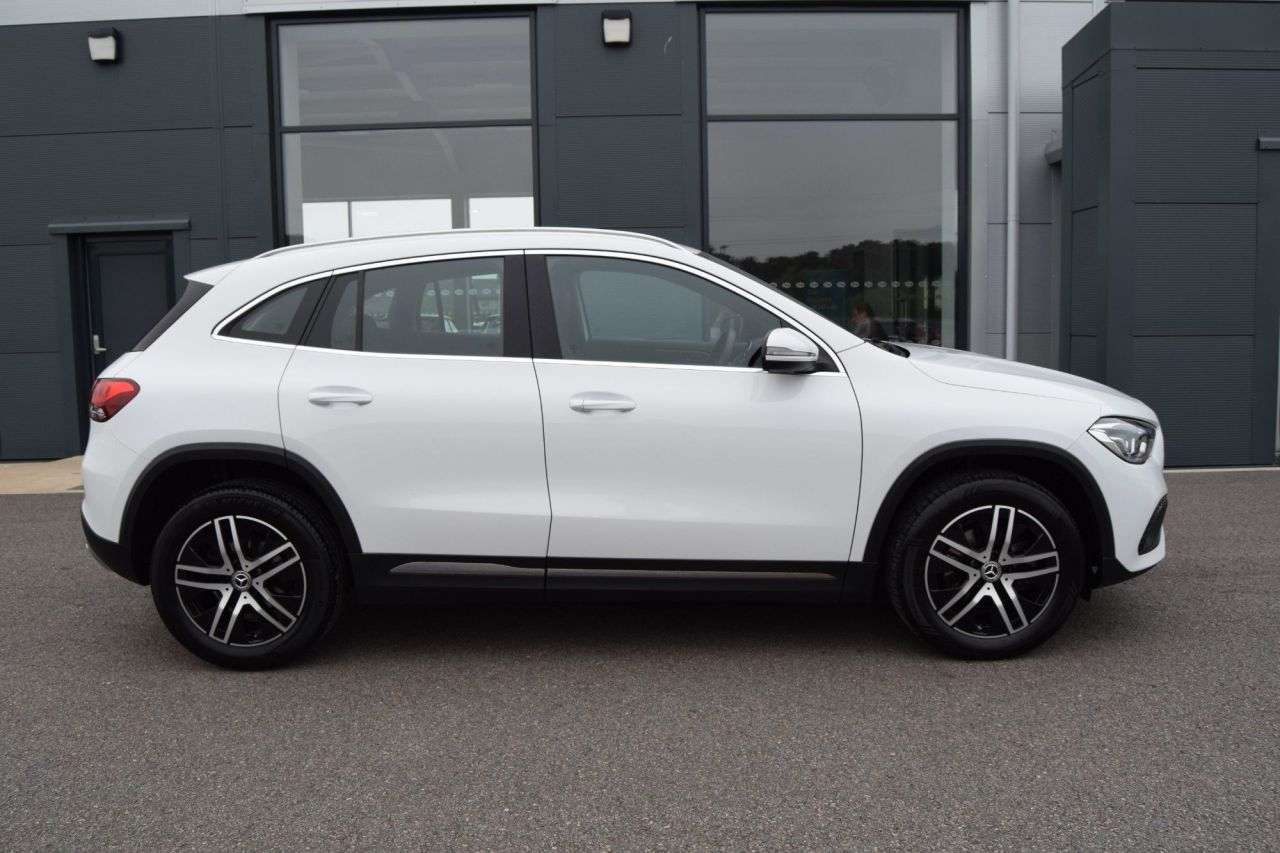 2021 MERCEDES-BENZ GLA 2021 MERCEDES-BENZ GLA