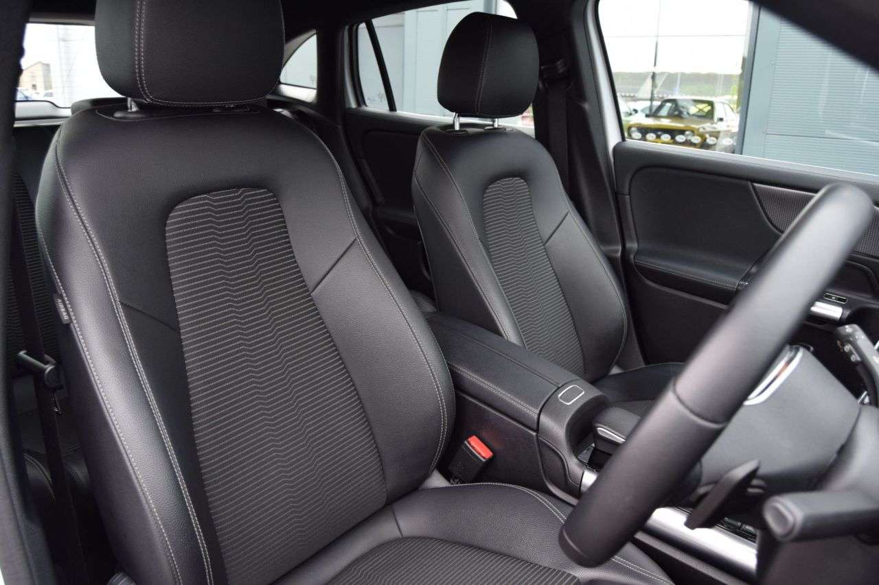 2021 MERCEDES-BENZ GLA 2021 MERCEDES-BENZ GLA