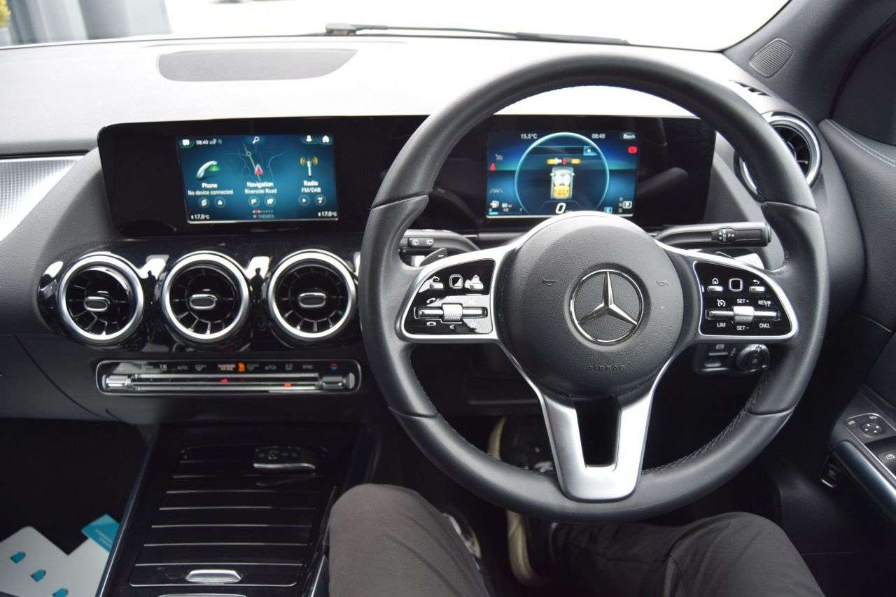 2021 MERCEDES-BENZ GLA 2021 MERCEDES-BENZ GLA
