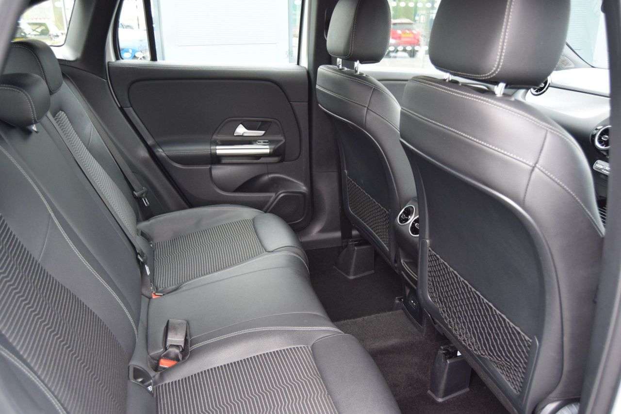 2021 MERCEDES-BENZ GLA 2021 MERCEDES-BENZ GLA
