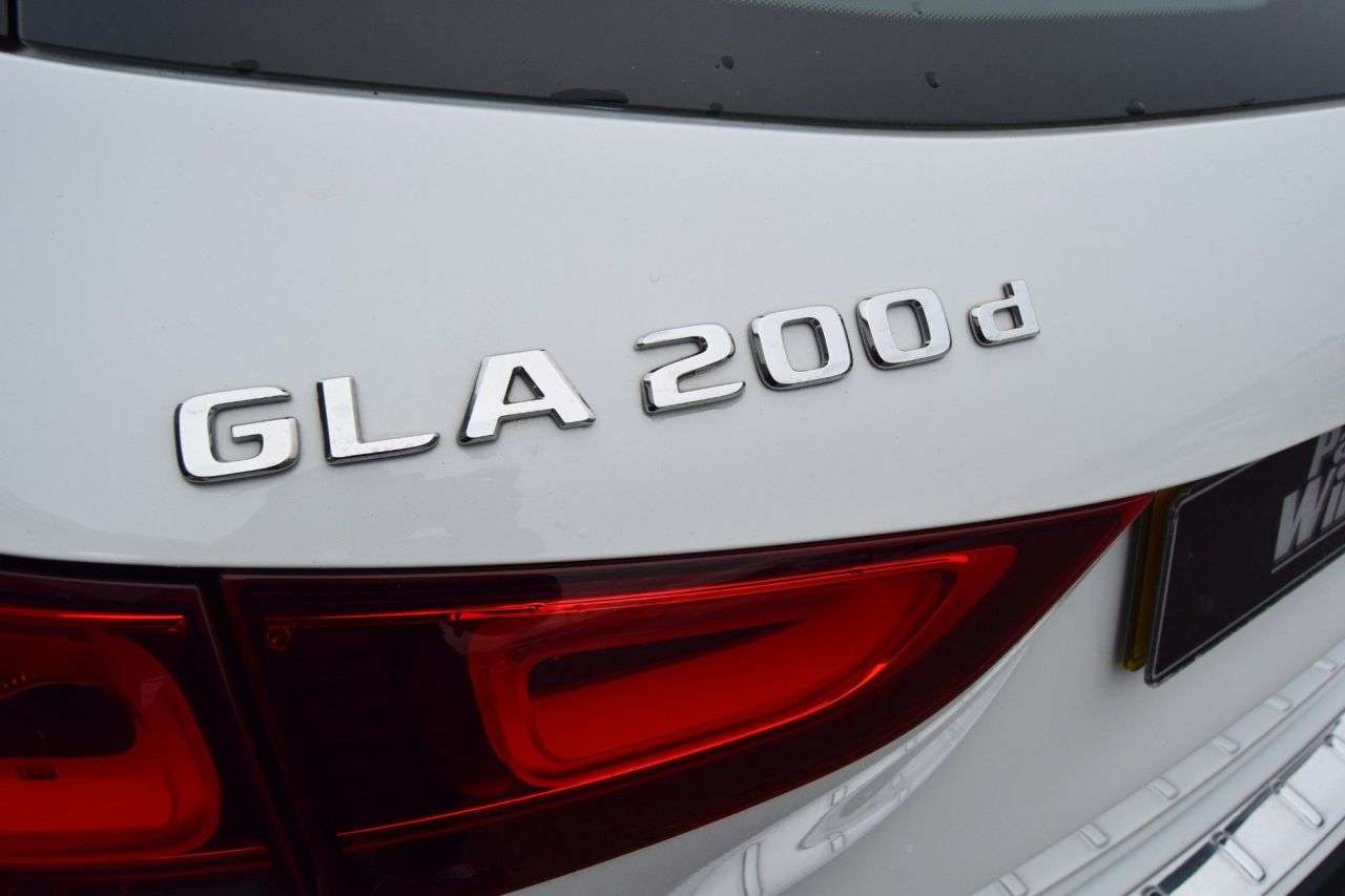 2021 MERCEDES-BENZ GLA 2021 MERCEDES-BENZ GLA