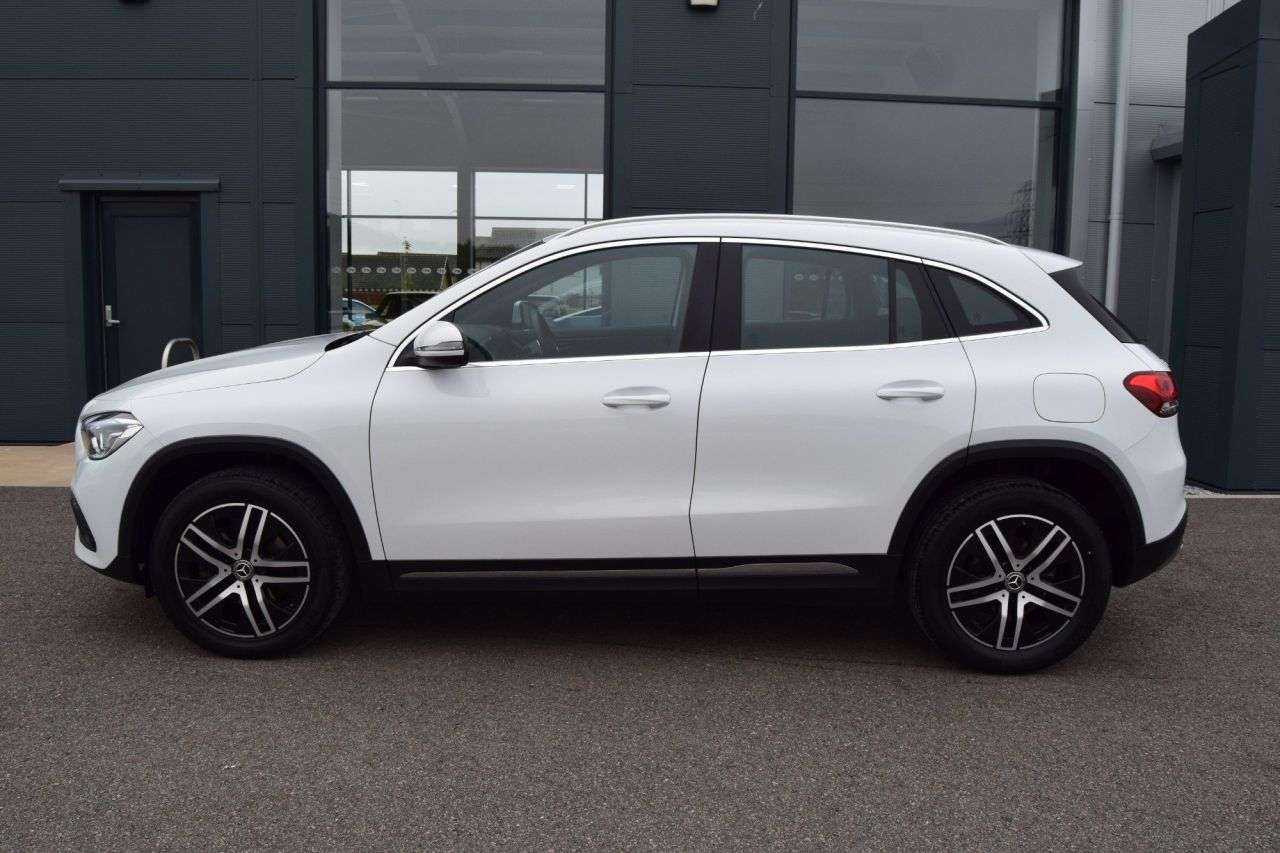2021 MERCEDES-BENZ GLA 2021 MERCEDES-BENZ GLA