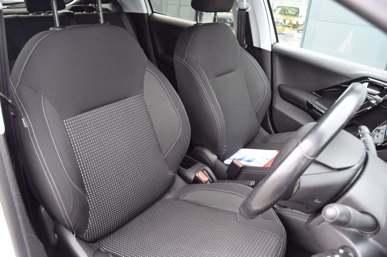 2019 PEUGEOT 208 2019 PEUGEOT 208
