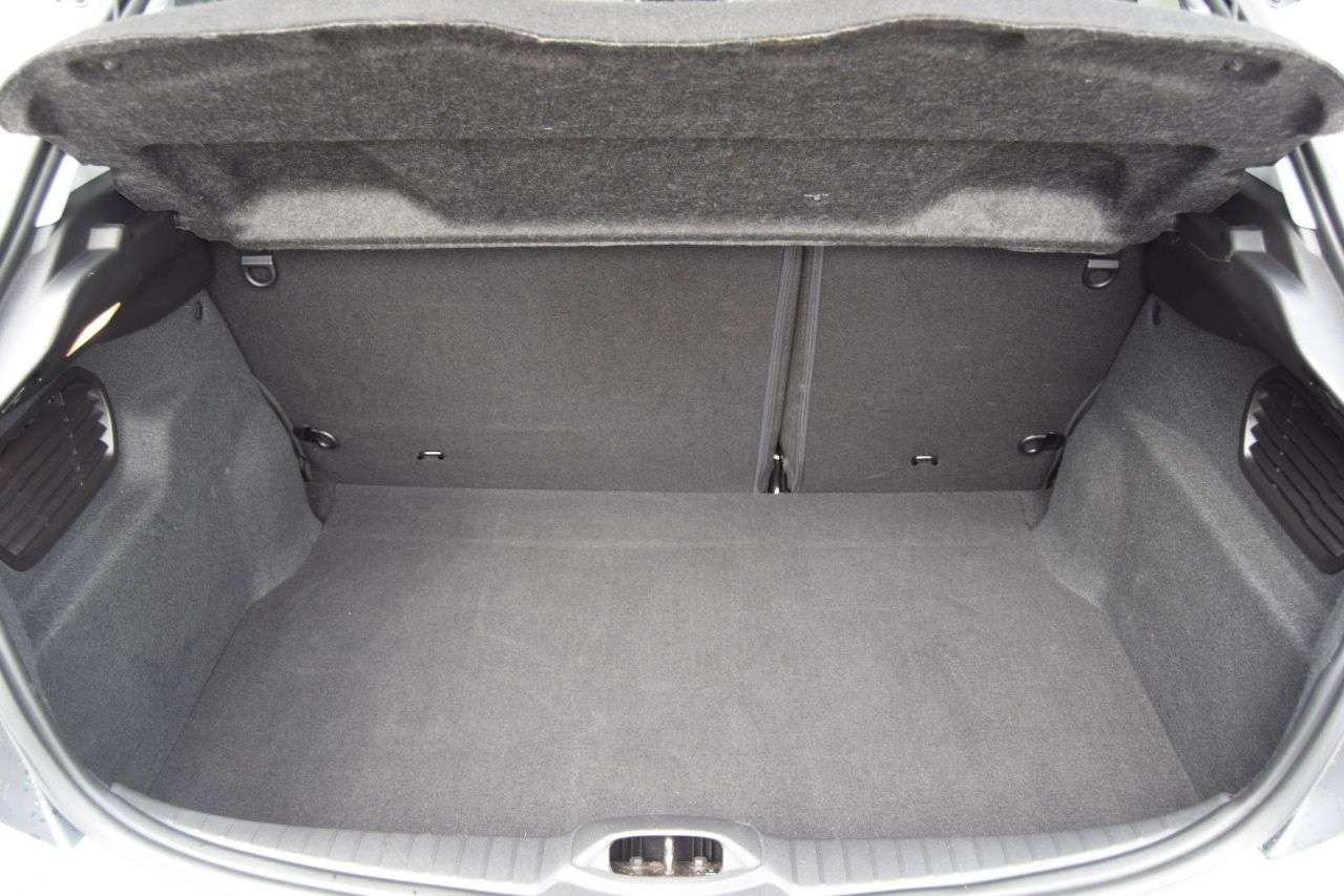 2019 PEUGEOT 208 2019 PEUGEOT 208