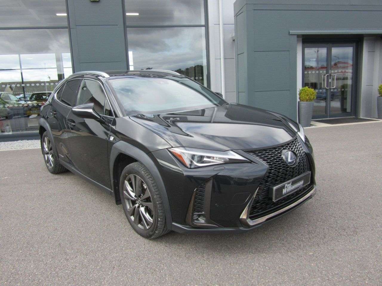 A 2020 LEXUS UX 2.0 250h F Sport SUV 5dr Petrol Hybrid E-CVT Euro 6 (s/s) (184 ps) A 2020 LEXUS UX 2.0 250h F Sport SUV 5dr Petrol Hybrid E-CVT Euro 6 (s/s) (184 ps)
