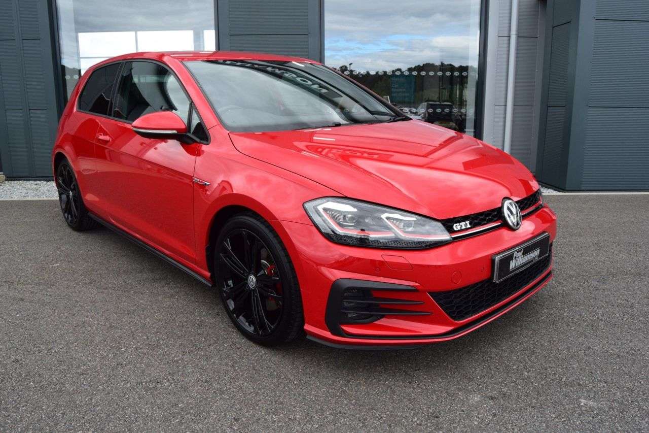 A 2018 VOLKSWAGEN GOLF 2.0 TSI GTI Hatchback 3dr Petrol Manual Euro 6 (s/s) (230 ps) A 2018 VOLKSWAGEN GOLF 2.0 TSI GTI Hatchback 3dr Petrol Manual Euro 6 (s/s) (230 ps)