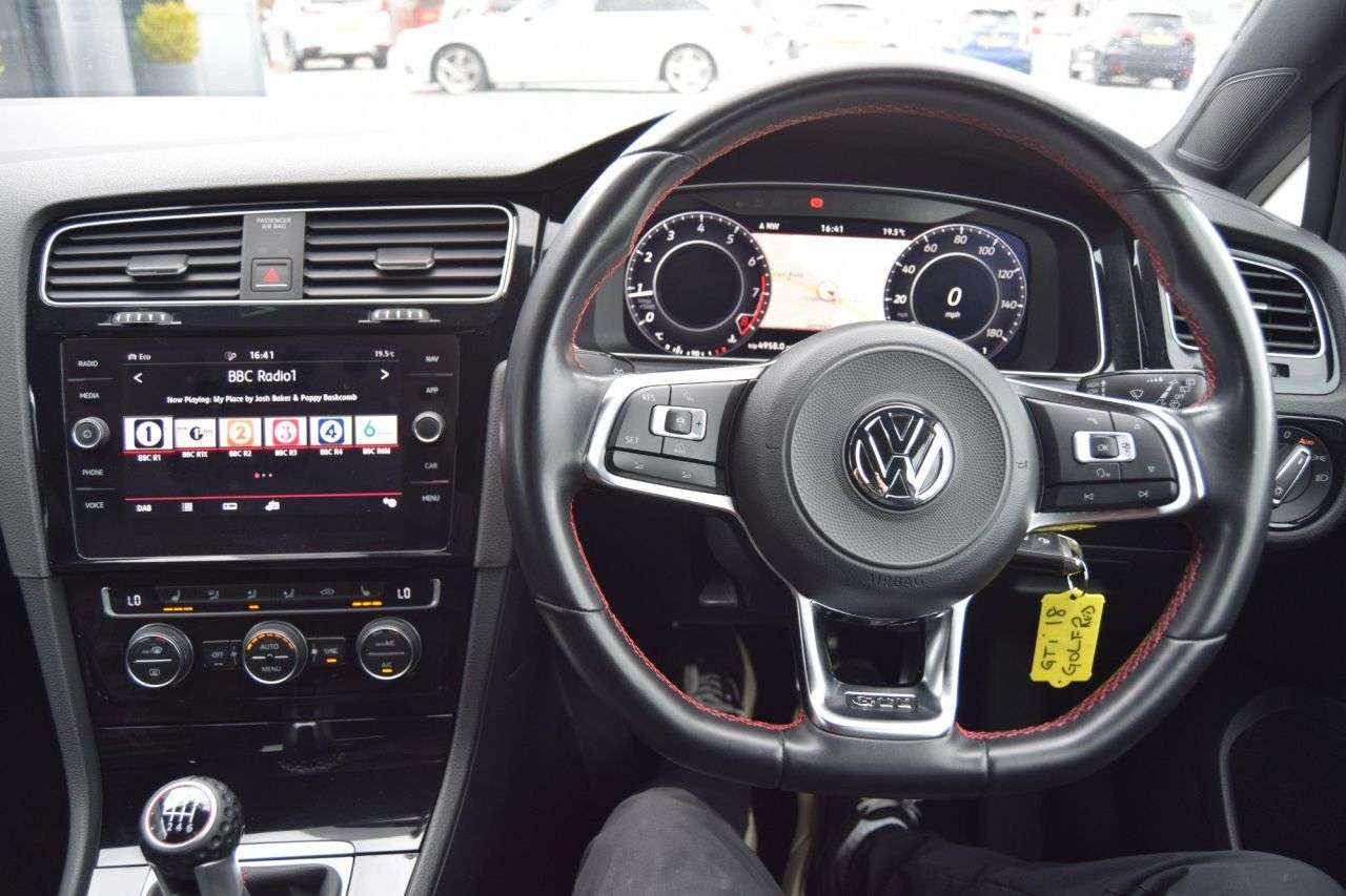 2018 VOLKSWAGEN GOLF 2018 VOLKSWAGEN GOLF