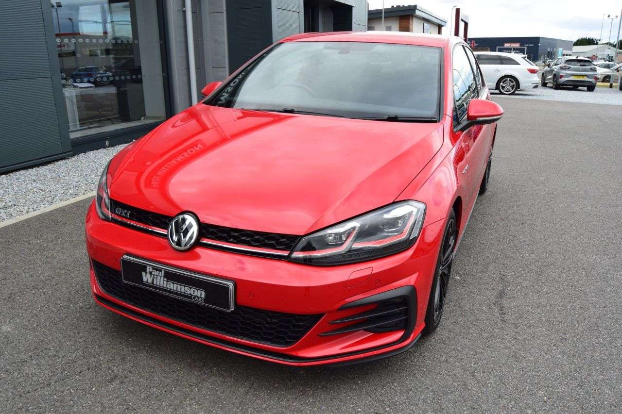 2018 VOLKSWAGEN GOLF 2018 VOLKSWAGEN GOLF