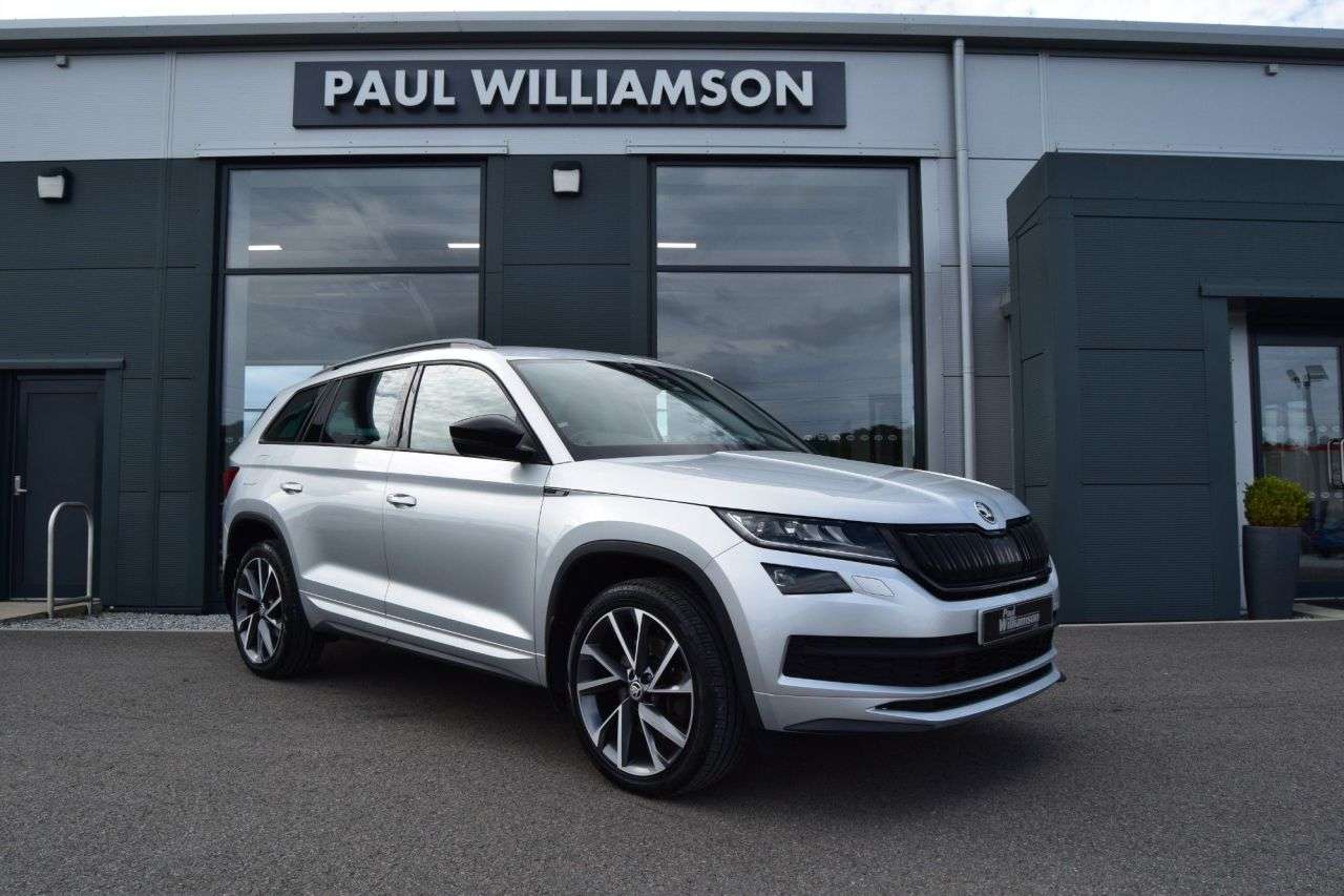 A 2019 SKODA KODIAQ 2.0 TDI SportLine SUV 5dr Diesel DSG 4WD Euro 6 (s/s) (7 Seat) (190 ps) A 2019 SKODA KODIAQ 2.0 TDI SportLine SUV 5dr Diesel DSG 4WD Euro 6 (s/s) (7 Seat) (190 ps)