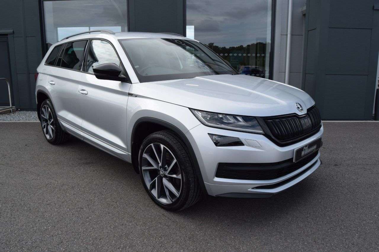 A 2019 SKODA KODIAQ 2.0 TDI SportLine SUV 5dr Diesel DSG 4WD Euro 6 (s/s) (7 Seat) (190 ps) A 2019 SKODA KODIAQ 2.0 TDI SportLine SUV 5dr Diesel DSG 4WD Euro 6 (s/s) (7 Seat) (190 ps)