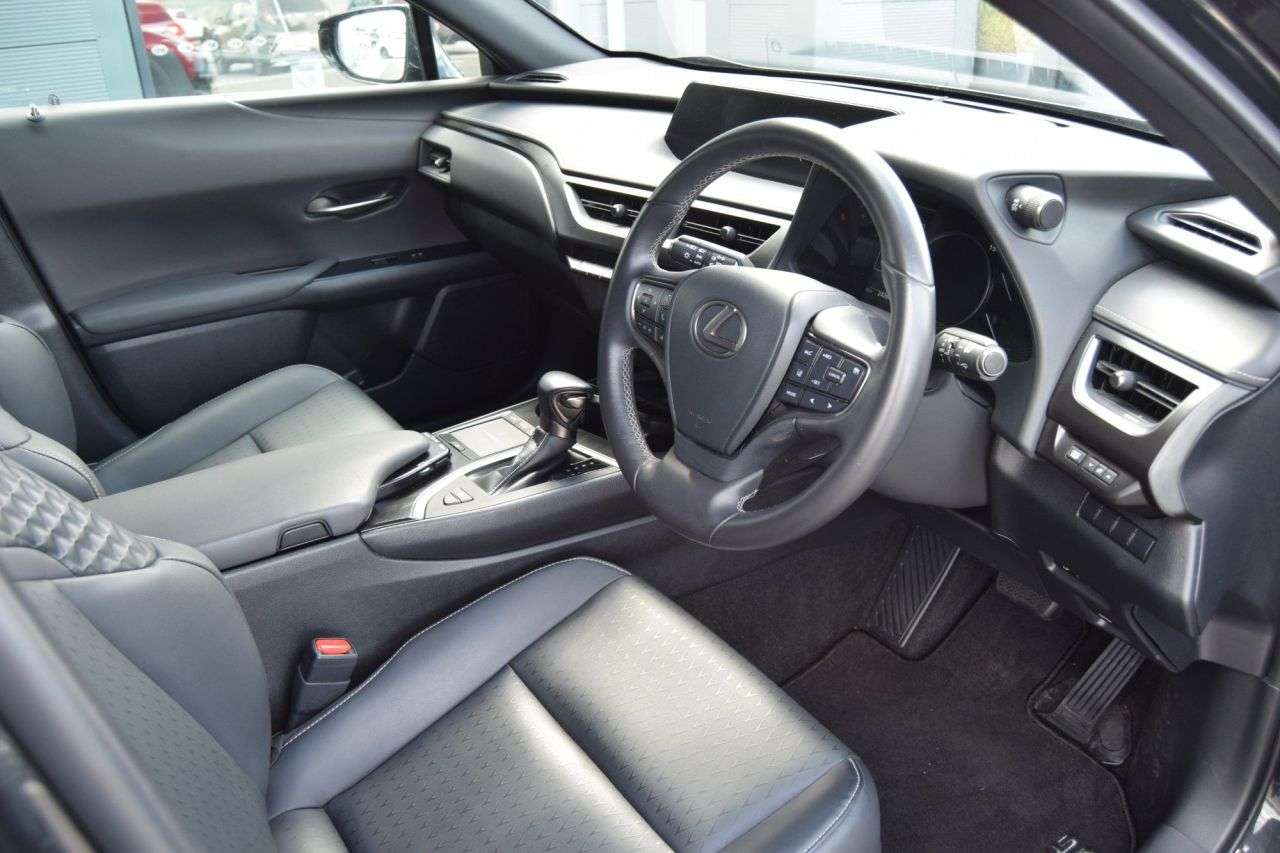 2021 LEXUS UX 2021 LEXUS UX
