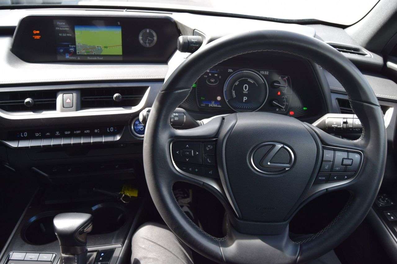 2021 LEXUS UX 2021 LEXUS UX