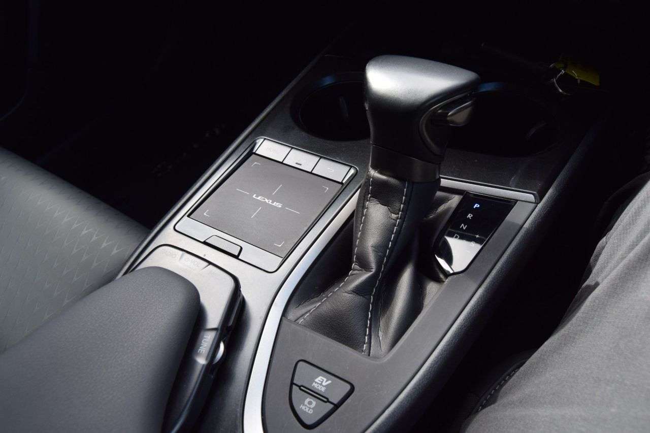 2021 LEXUS UX 2021 LEXUS UX