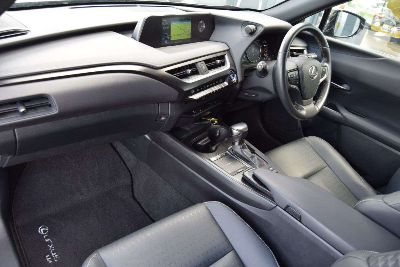2021 LEXUS UX 2021 LEXUS UX