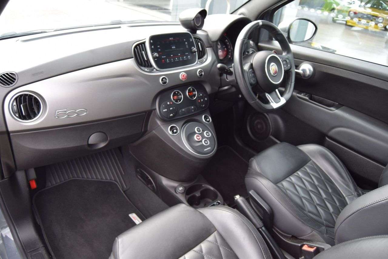 2021 ABARTH 595 2021 ABARTH 595
