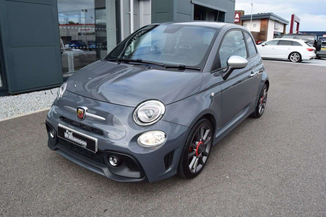 2021 ABARTH 595 2021 ABARTH 595