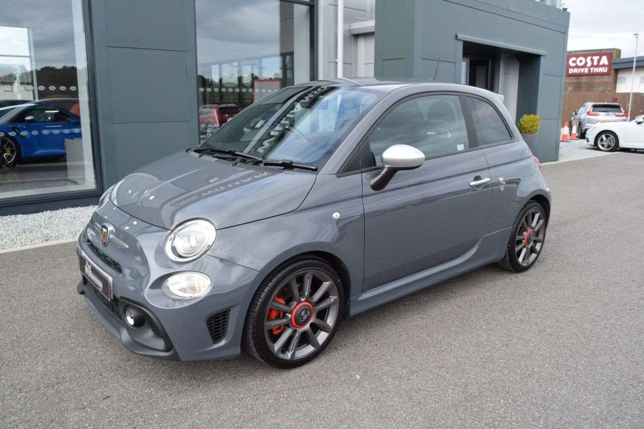 2021 ABARTH 595 2021 ABARTH 595