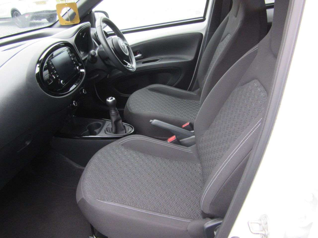2023 TOYOTA AYGO X 2023 TOYOTA AYGO X