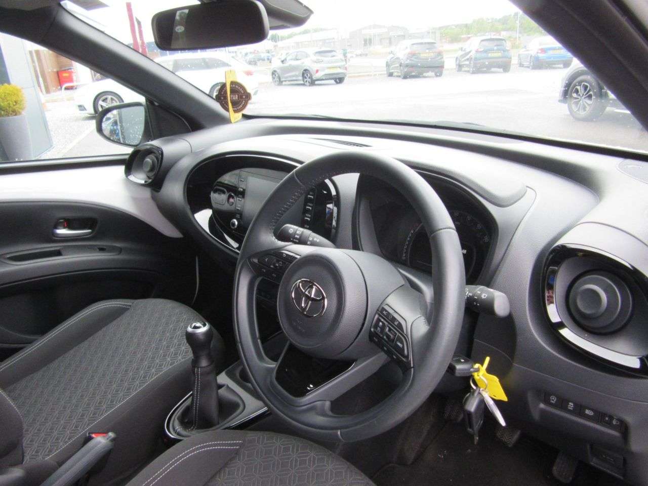 2023 TOYOTA AYGO X 2023 TOYOTA AYGO X