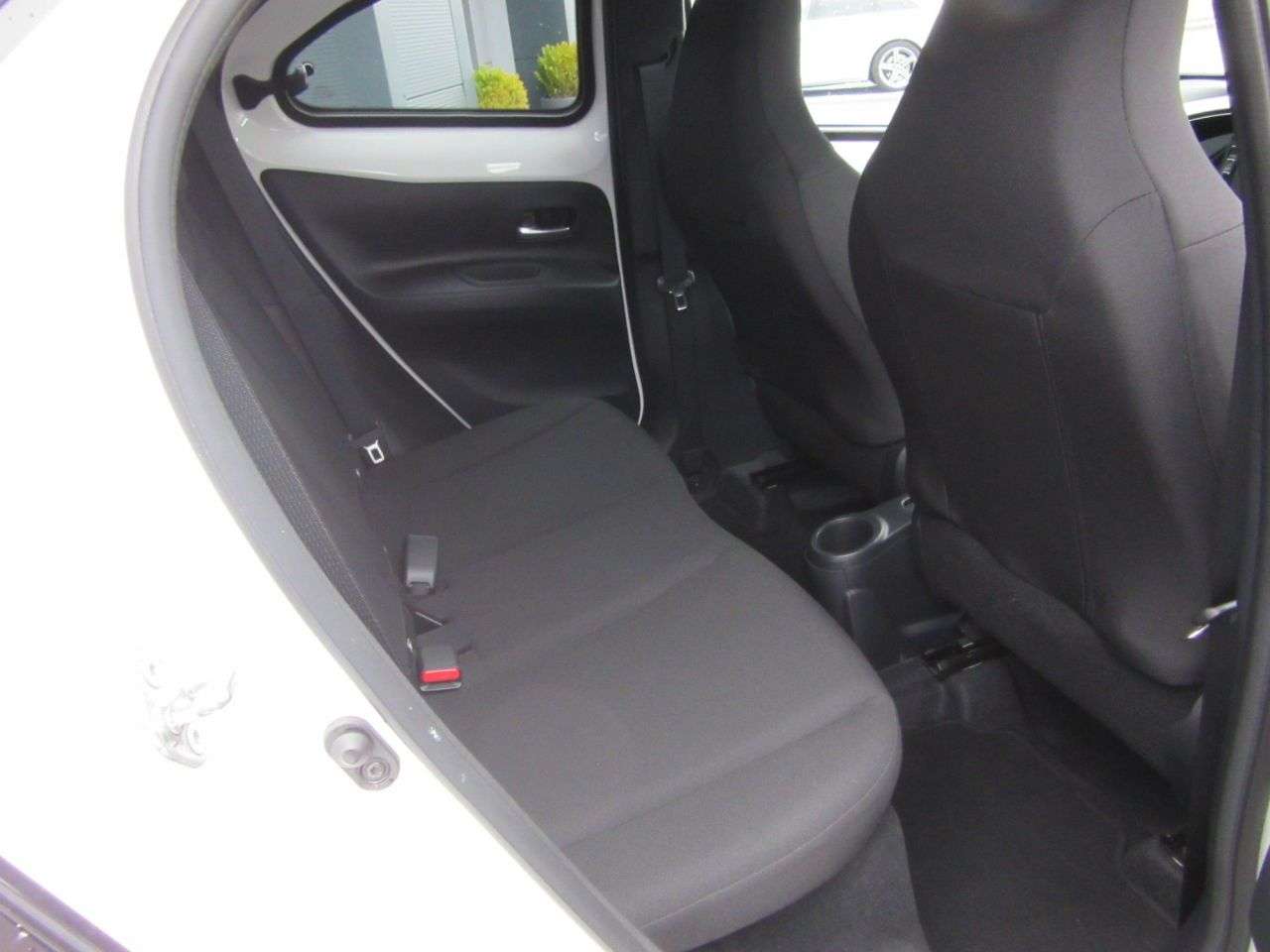 2023 TOYOTA AYGO X 2023 TOYOTA AYGO X
